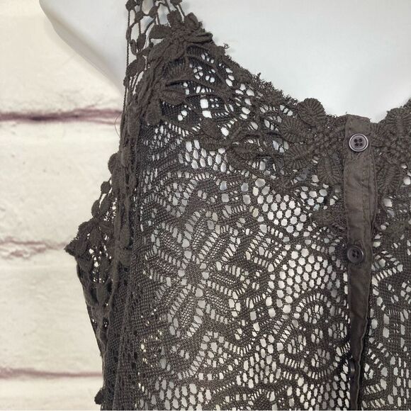 Kimchi Blue Black Lace Vest SZ M Festival Wear Sexy Feminine Crochet Layering - Picture 3 of 13